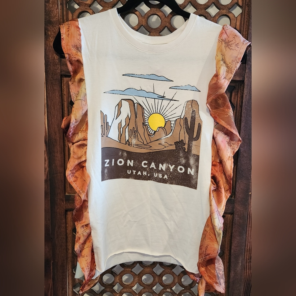 Zion Canyon Graphic Tank Top with Ruffle Sleeves - S